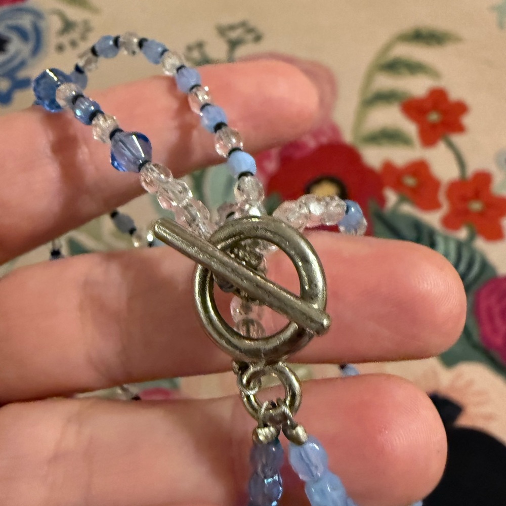 Chic Blue and Silver Beaded Bracelet - Picture 3 of 4